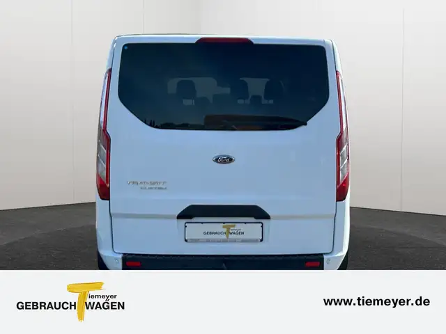 Ford Transit Custom view 6