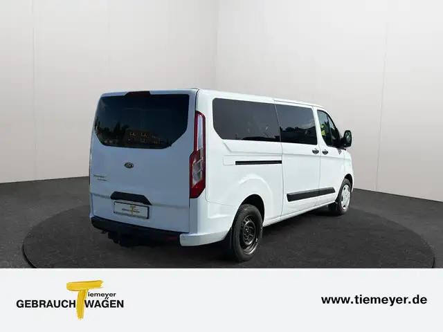 Ford Transit Custom view 5