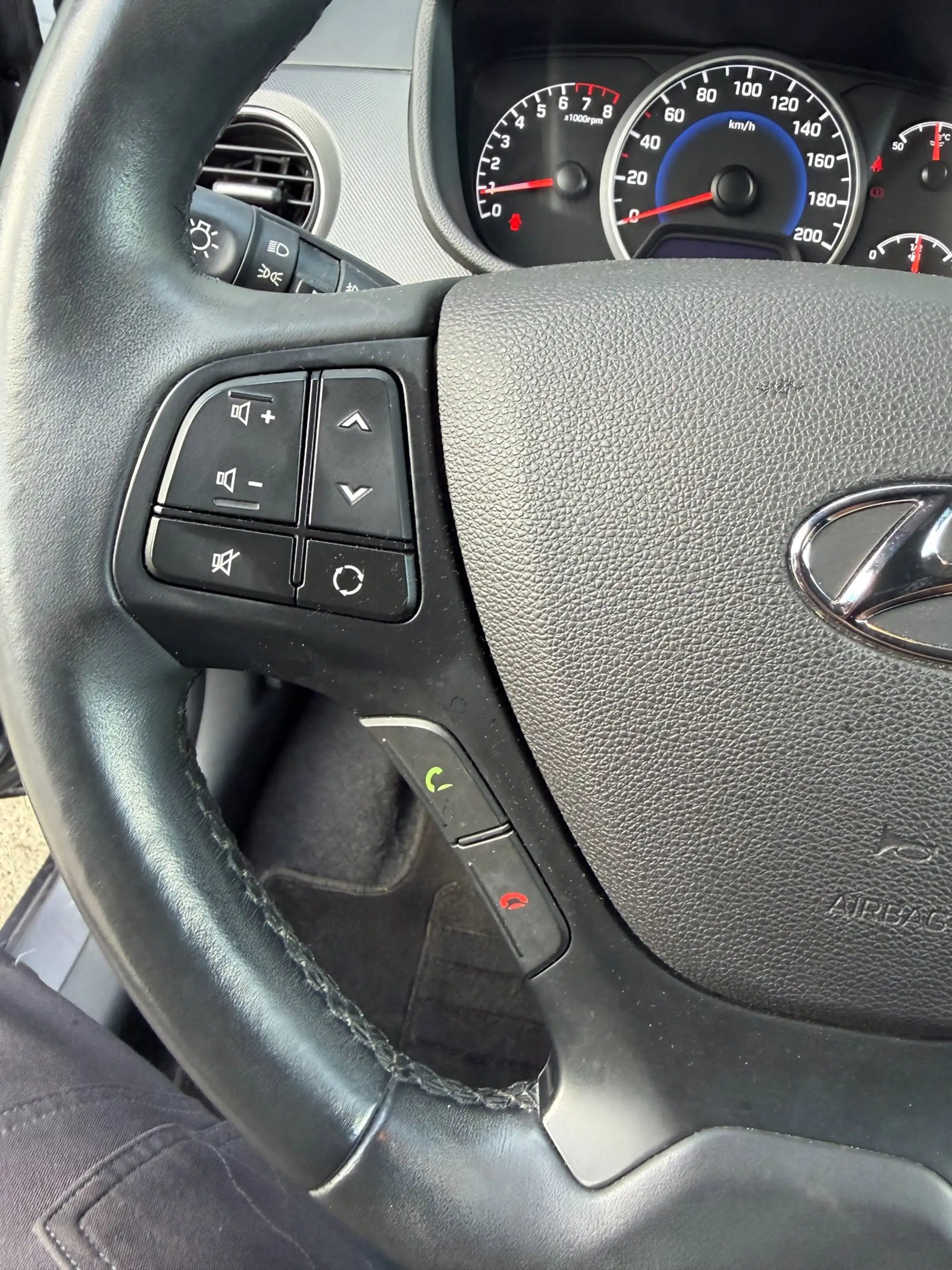 Hyundai i10 1.0i Comfort stoel/stuur verwarming cruise control — photo 14