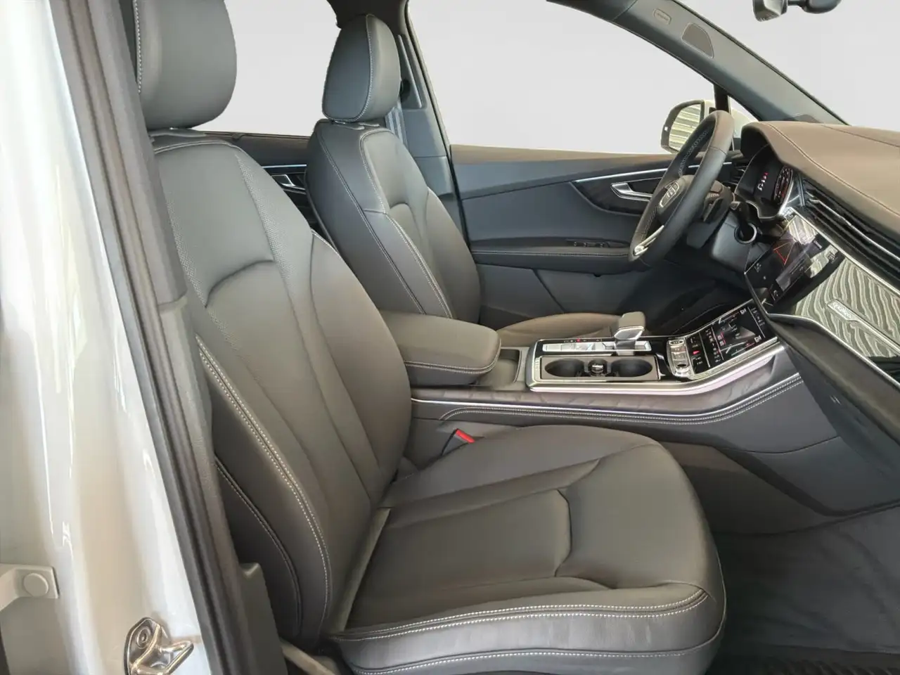 Audi Q7 снимка Audi Q7