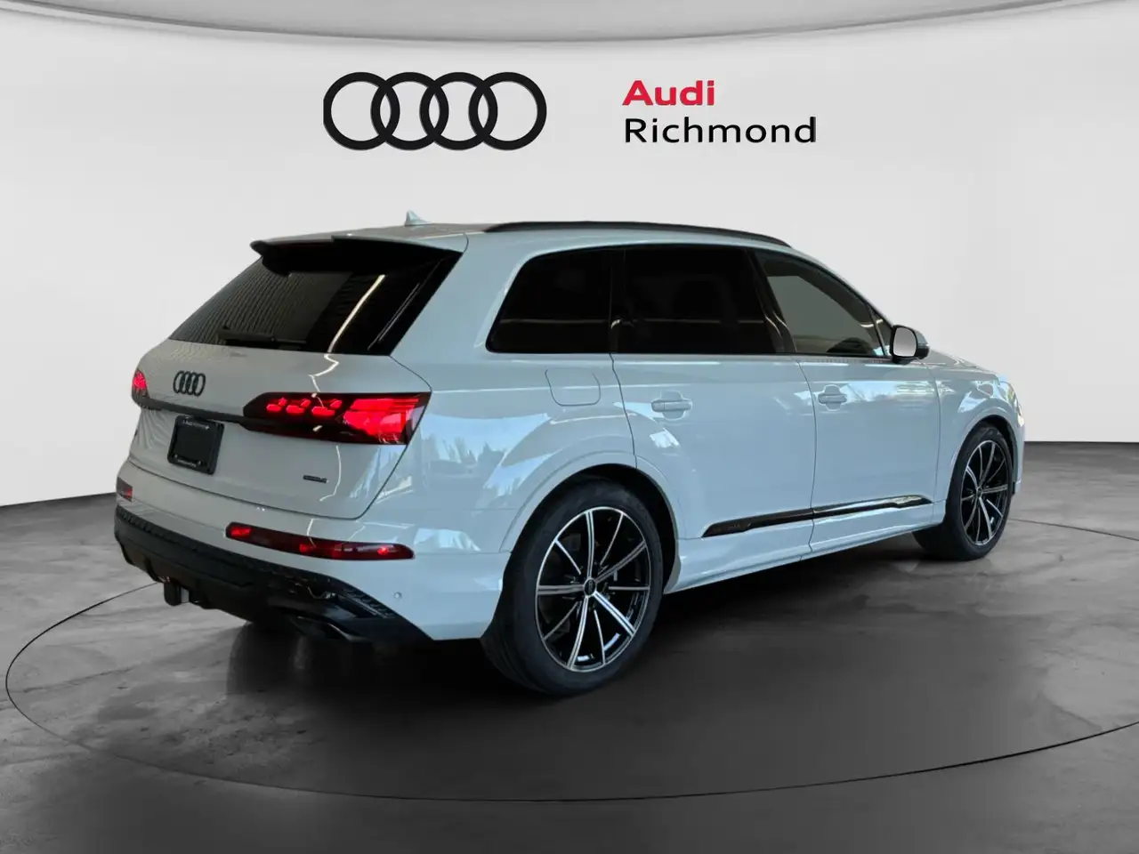 Audi Q7 снимка Audi Q7