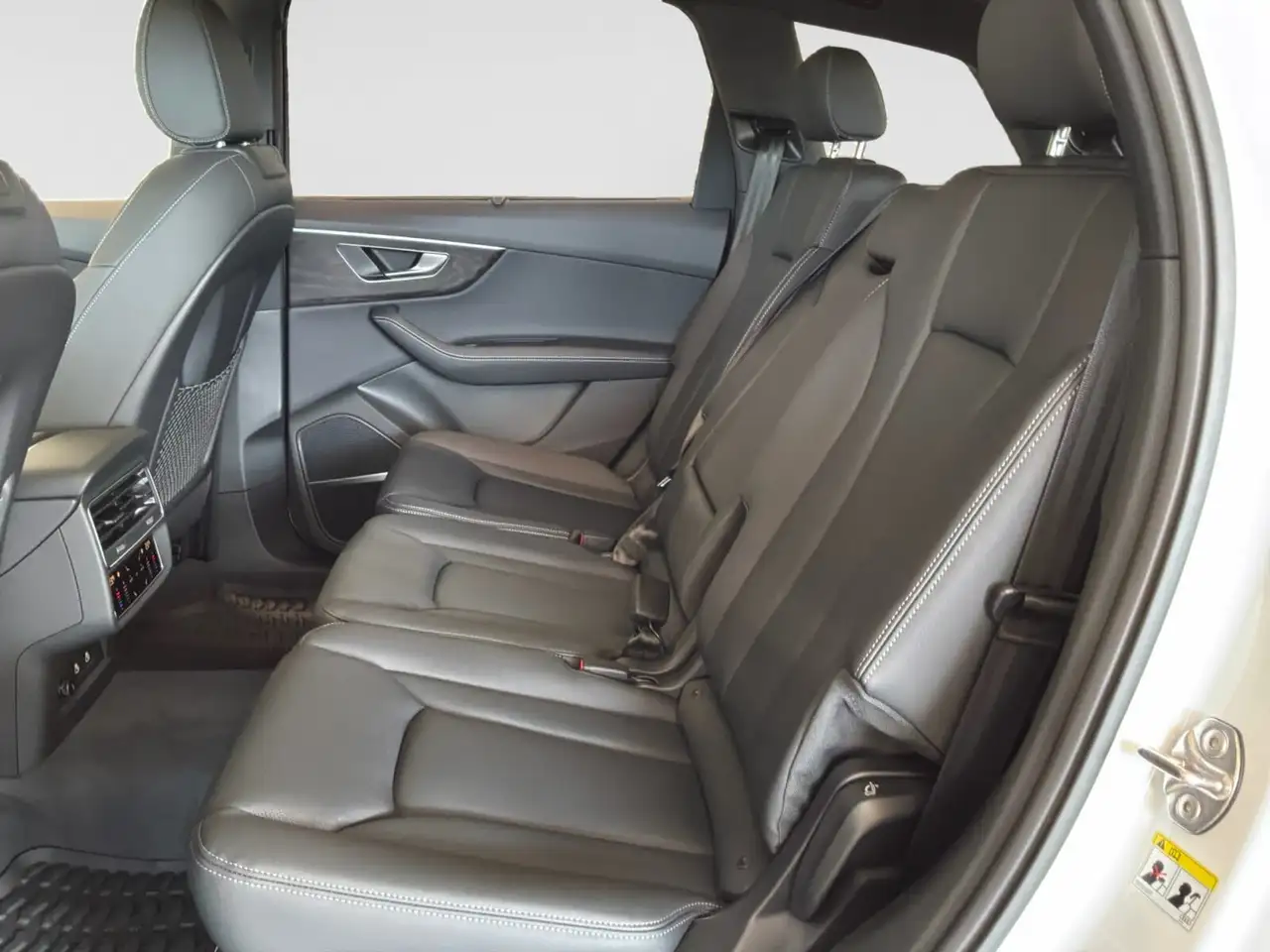 Audi Q7 снимка Audi Q7