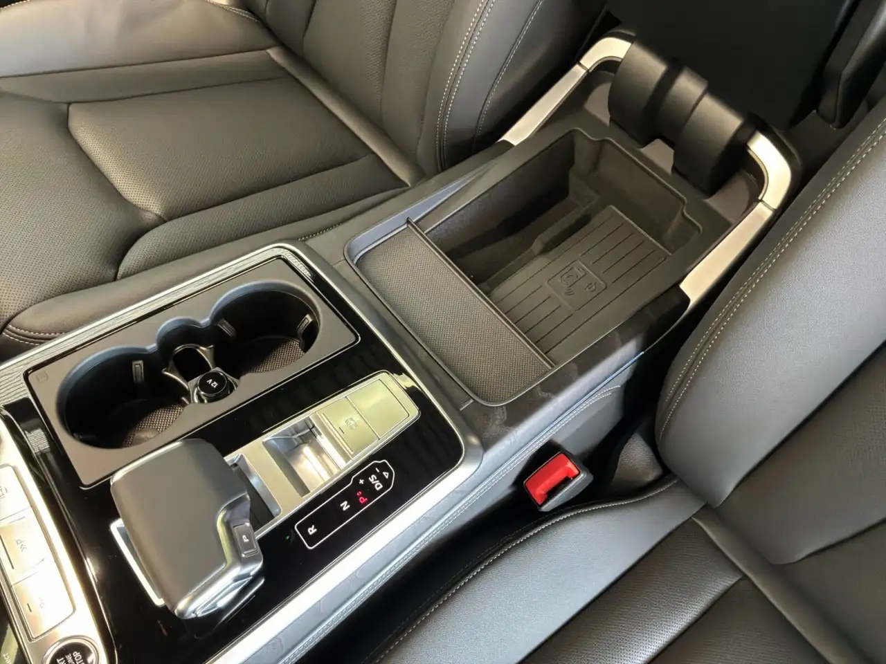 Audi Q7 снимка Audi Q7