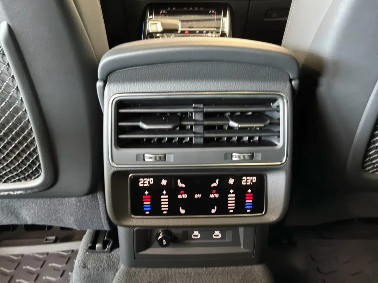 Audi Q7 снимка Audi Q7