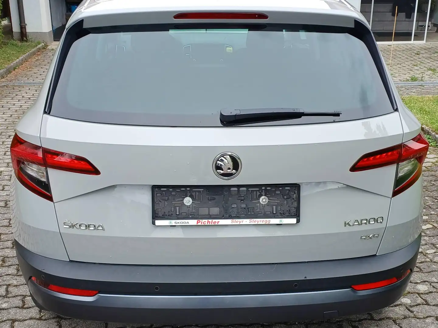 Skoda Karoq Karoq 2,0 TDI SCR 4x4 Ambition DSG Aut. Ambition Grau - 2