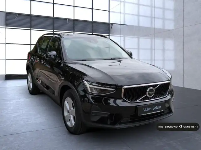 Volvo XC40 view 8
