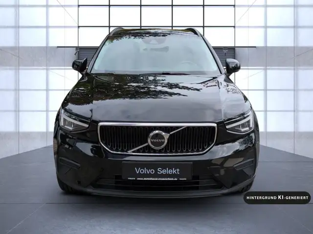 Volvo XC40 view 9