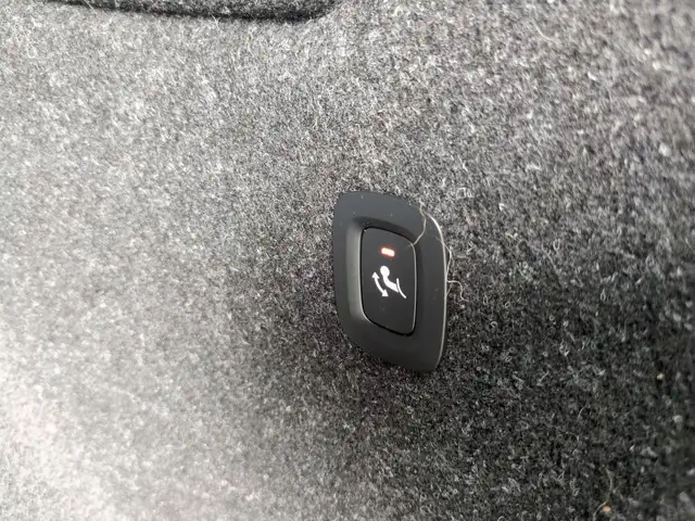 Volvo XC40 view 25