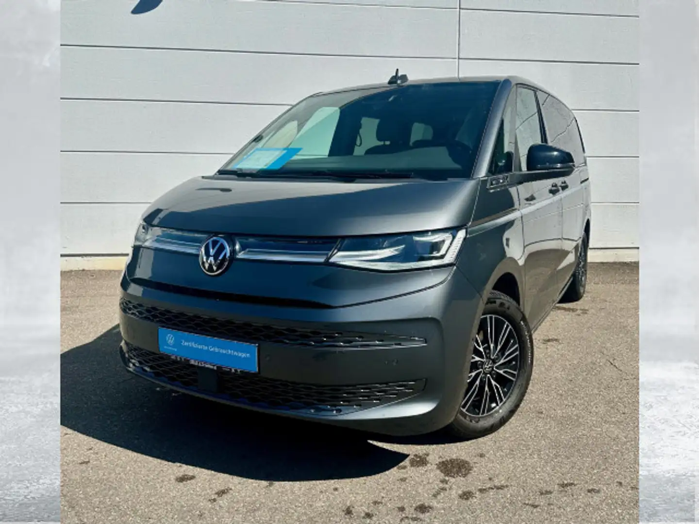 Volkswagen T7 Multivan Lang Style 2.0 TDI DSG IQ NAV ACC AHK Grau - 2