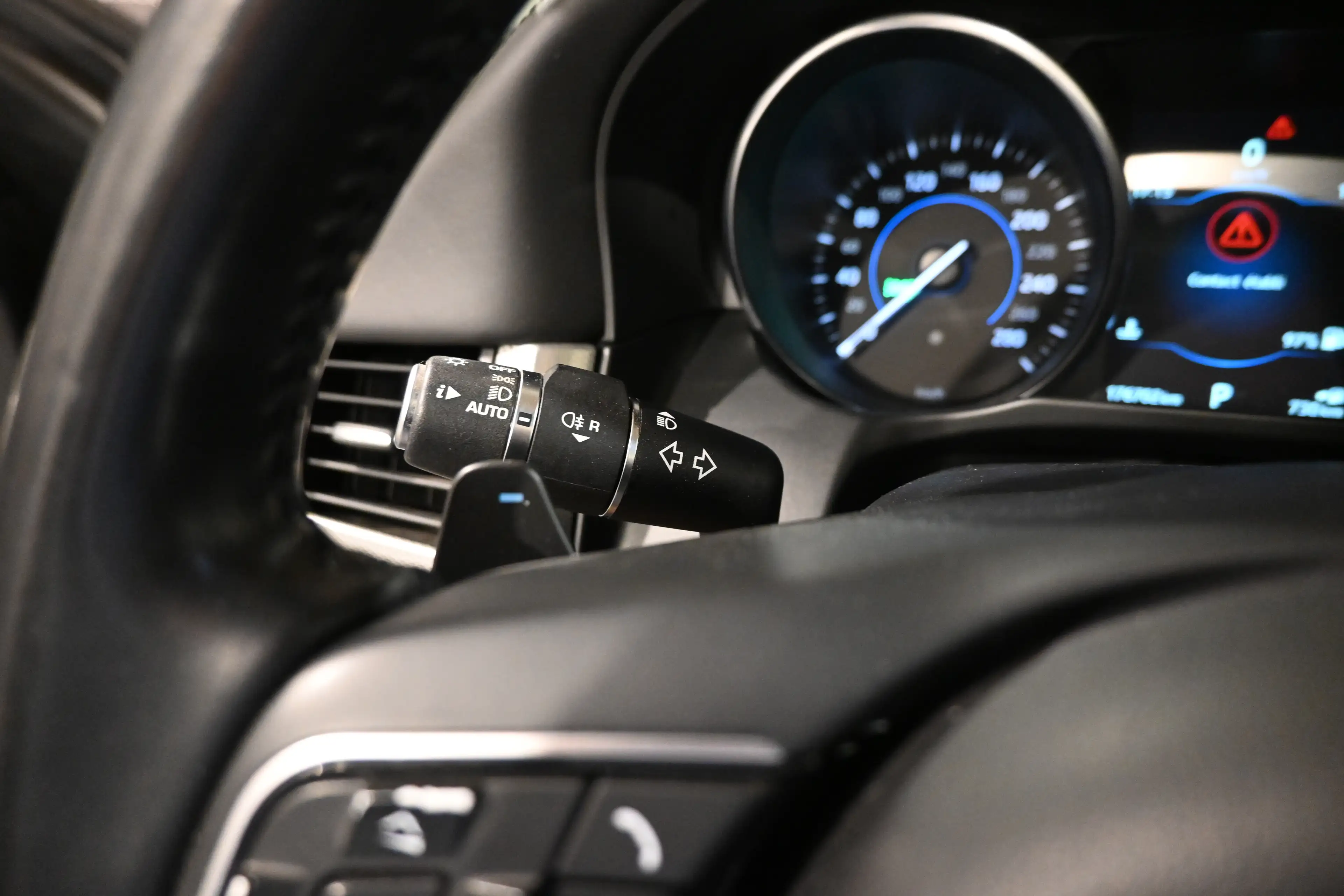 Jaguar XF XF 2.0 D PACK SPORT / PANO / CAMERA / XENON / CARPLAY / FULL OPTIONS !! — photo 14