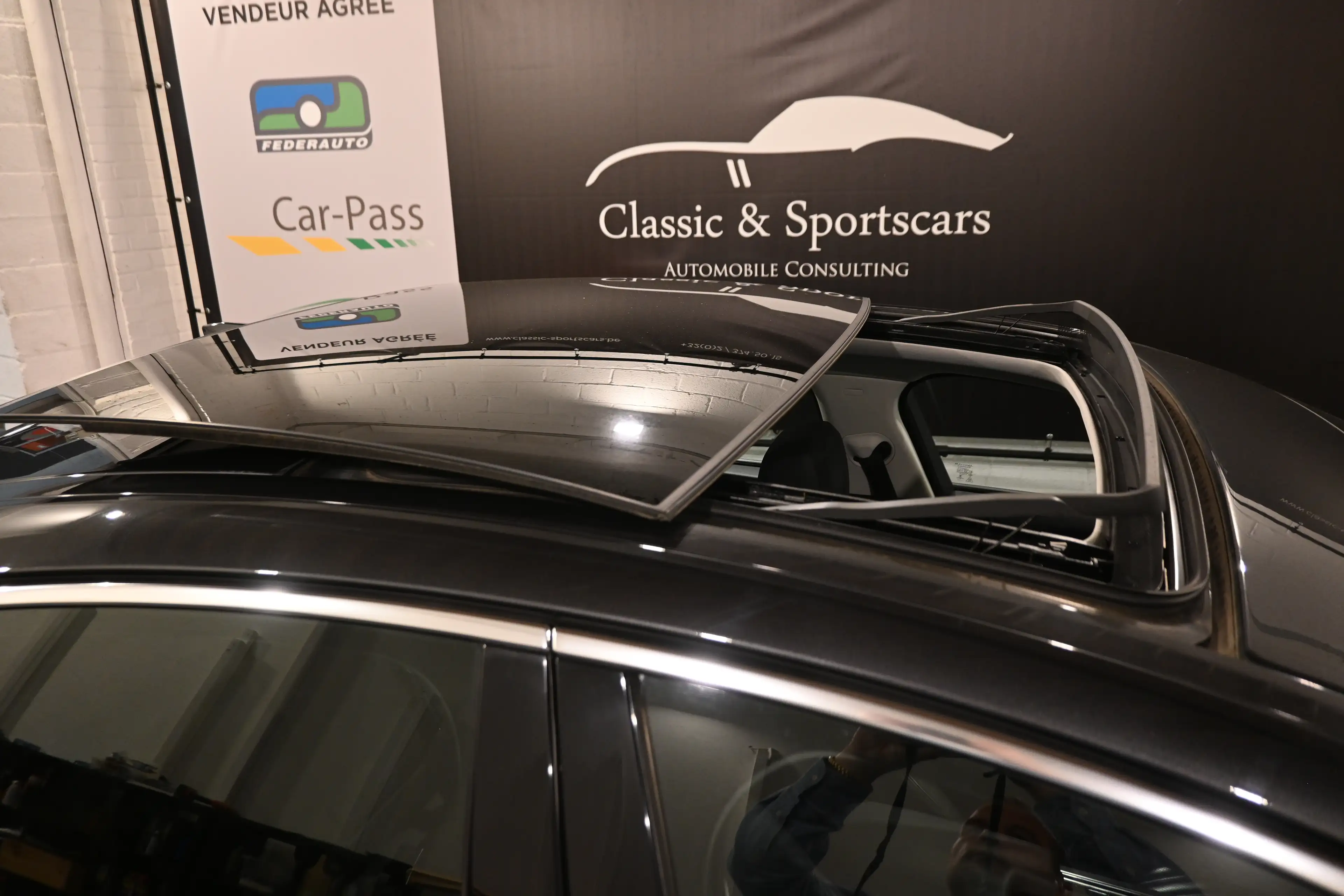 Jaguar XF XF 2.0 D PACK SPORT / PANO / CAMERA / XENON / CARPLAY / FULL OPTIONS !! — photo 9