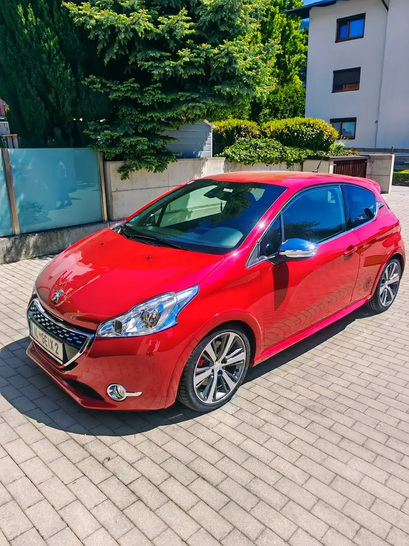 Peugeot 208 1,6 THP 200 GTI Rot - 2