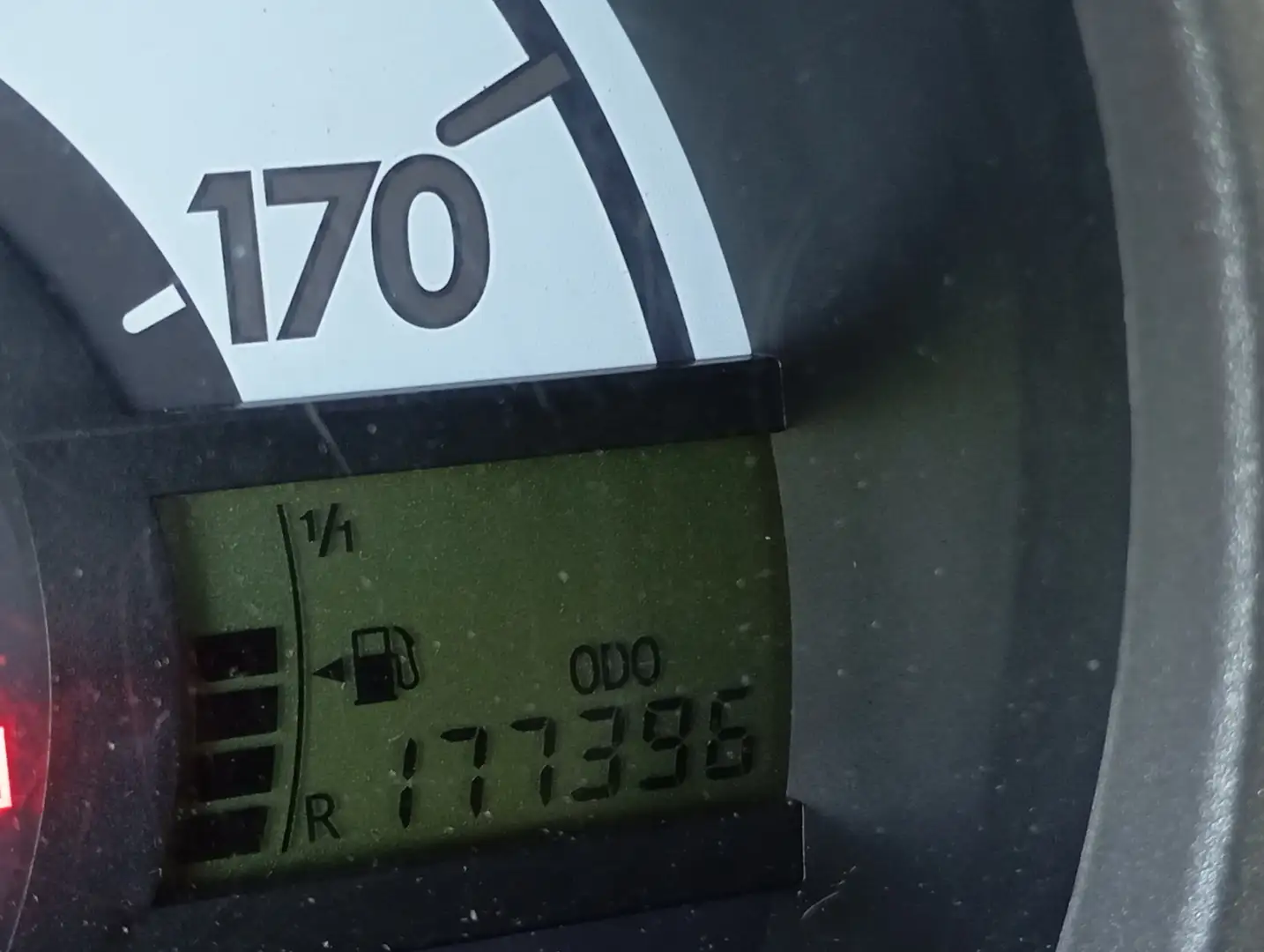 Peugeot 107 107 5p 1.4 hdi Sweet Years c/esp Nero - 2