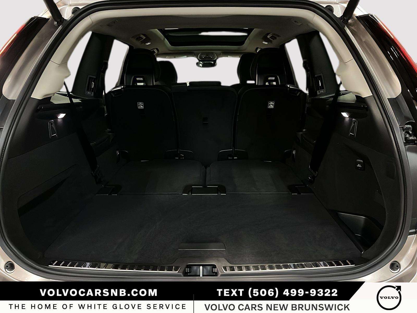 2026 Volvo XC90 B6 Ultra Bright Theme thumb 6