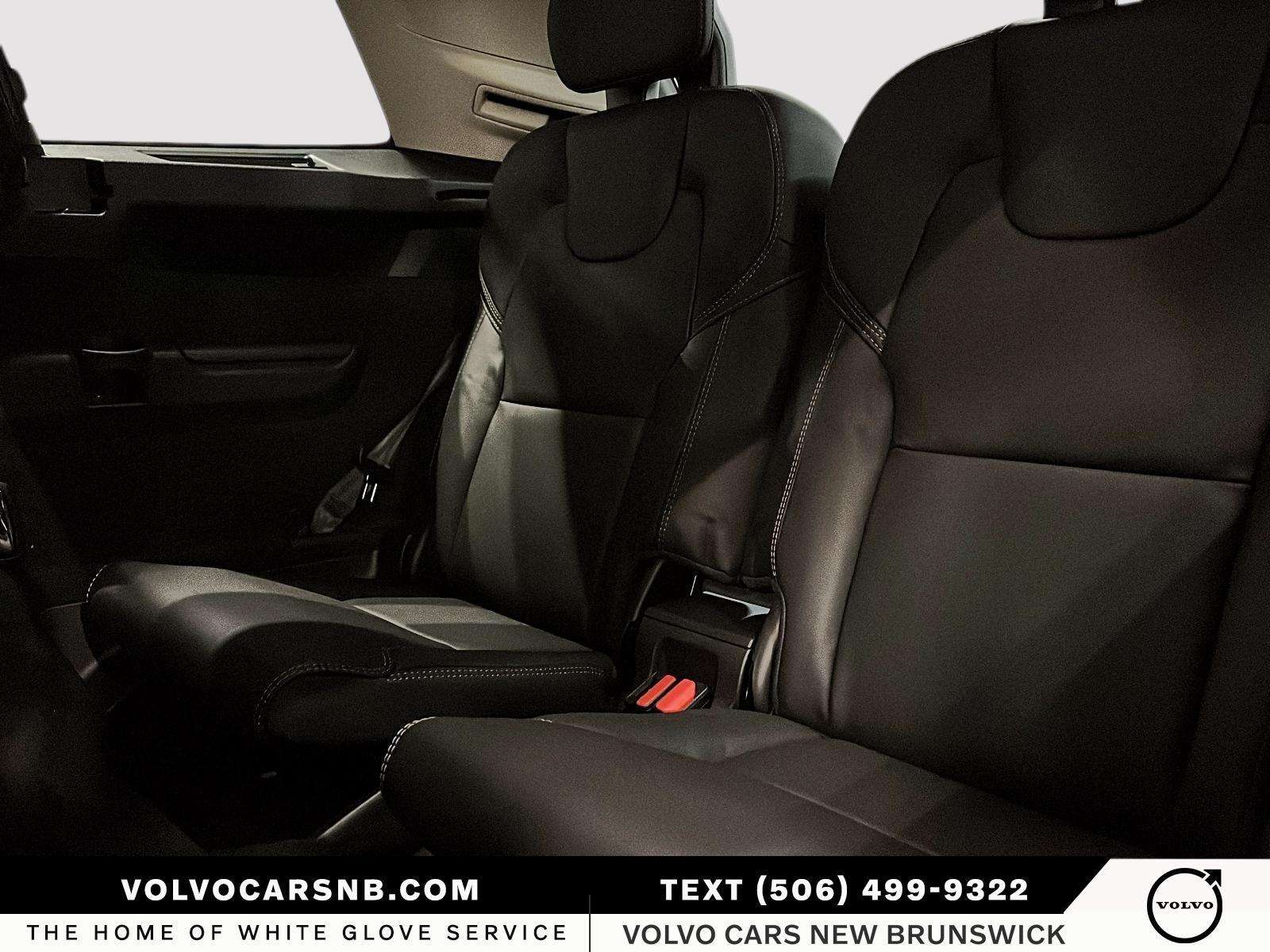 2026 Volvo XC90 B6 Ultra Bright Theme thumb 10