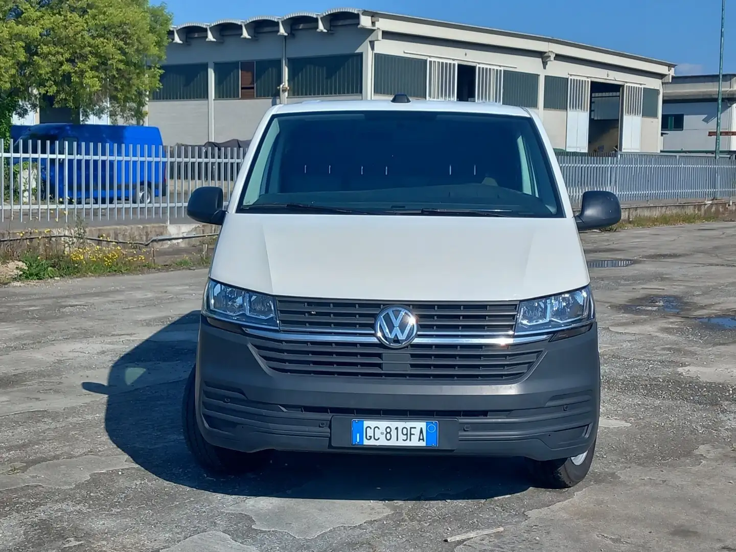 Volkswagen T6.1 Transporter Passo Lungo Business - 2