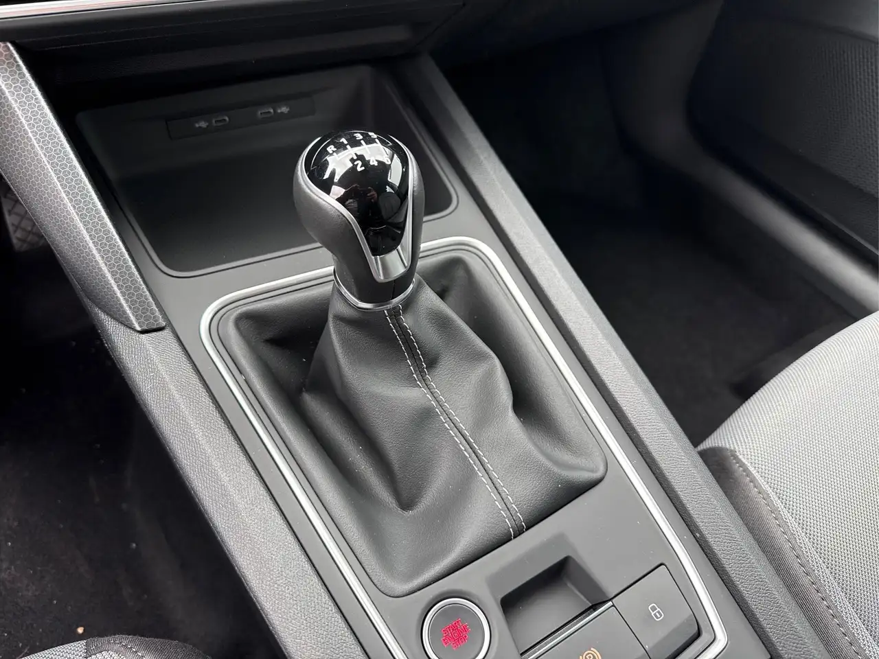 SEAT Leon 2026 — фото 13