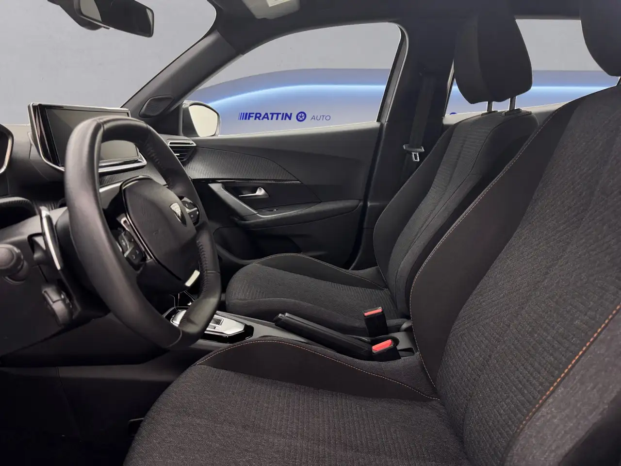 Peugeot 2008 Hybrid 145 e-DCS6 Style, миниатюра 12