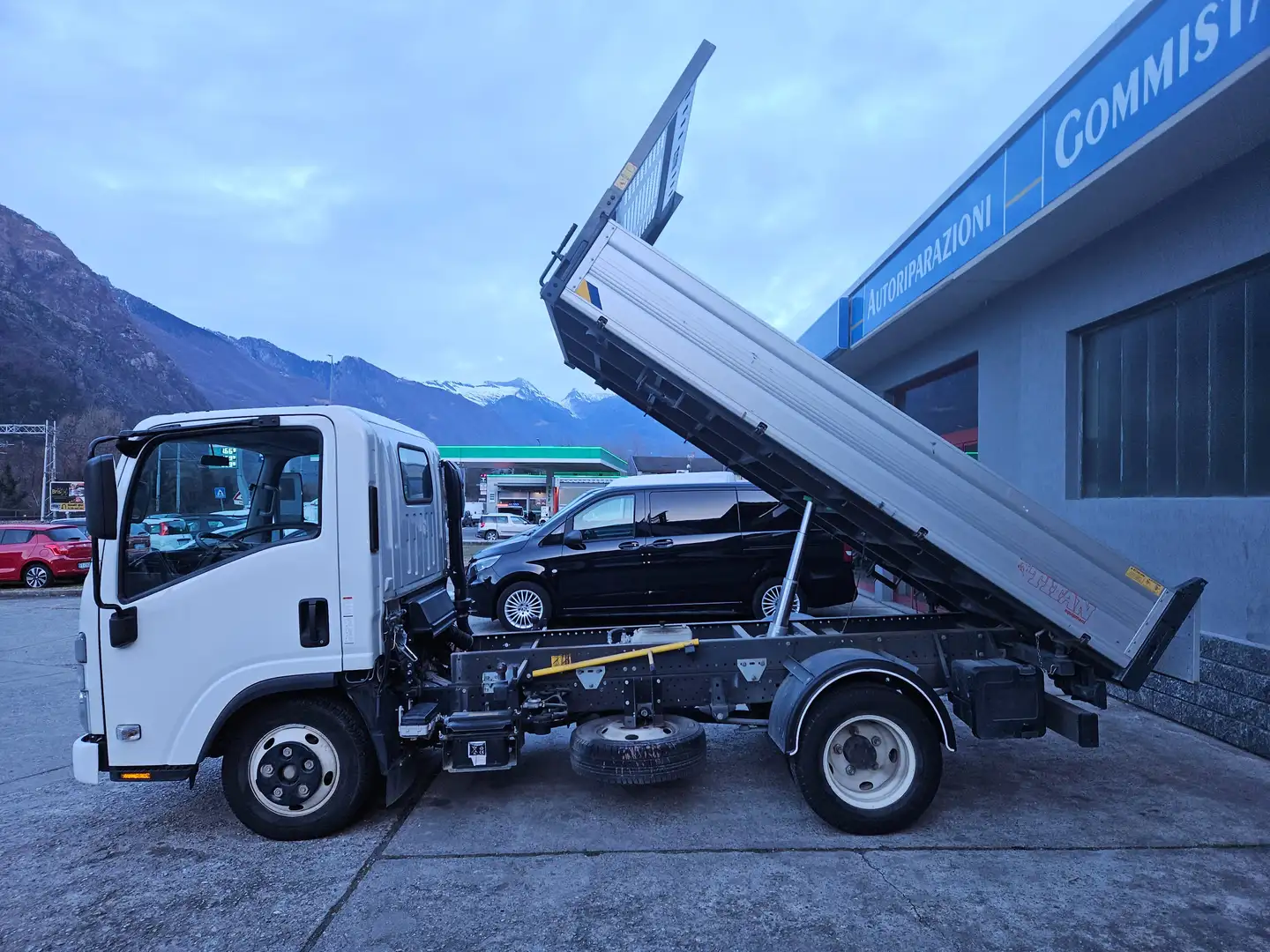 Isuzu NKR M21 CASSONE RIBALTABILE Blanc - 1