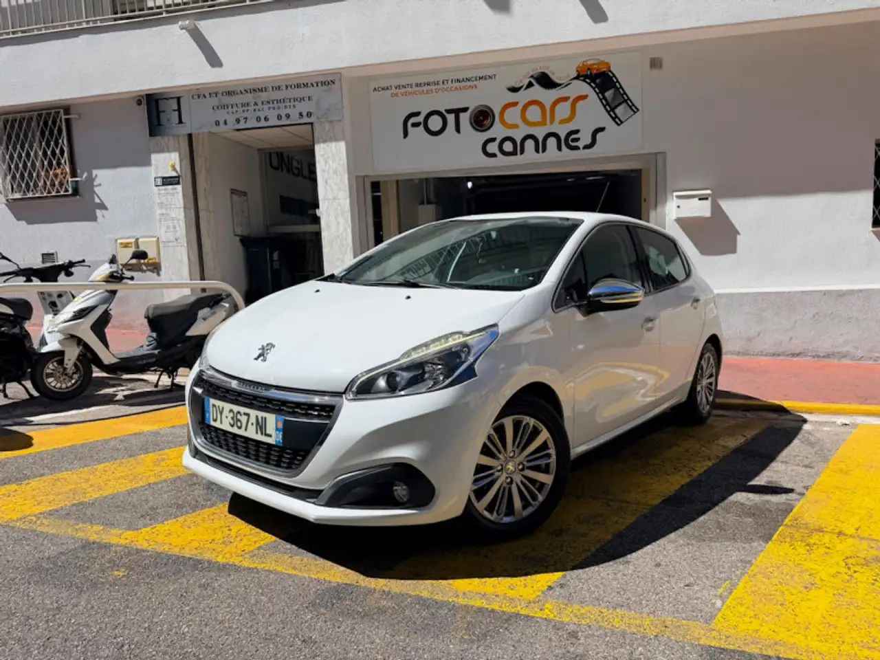 Peugeot 208 1.2 PURETECH 110CH ALLURE S\\u0026S 5P