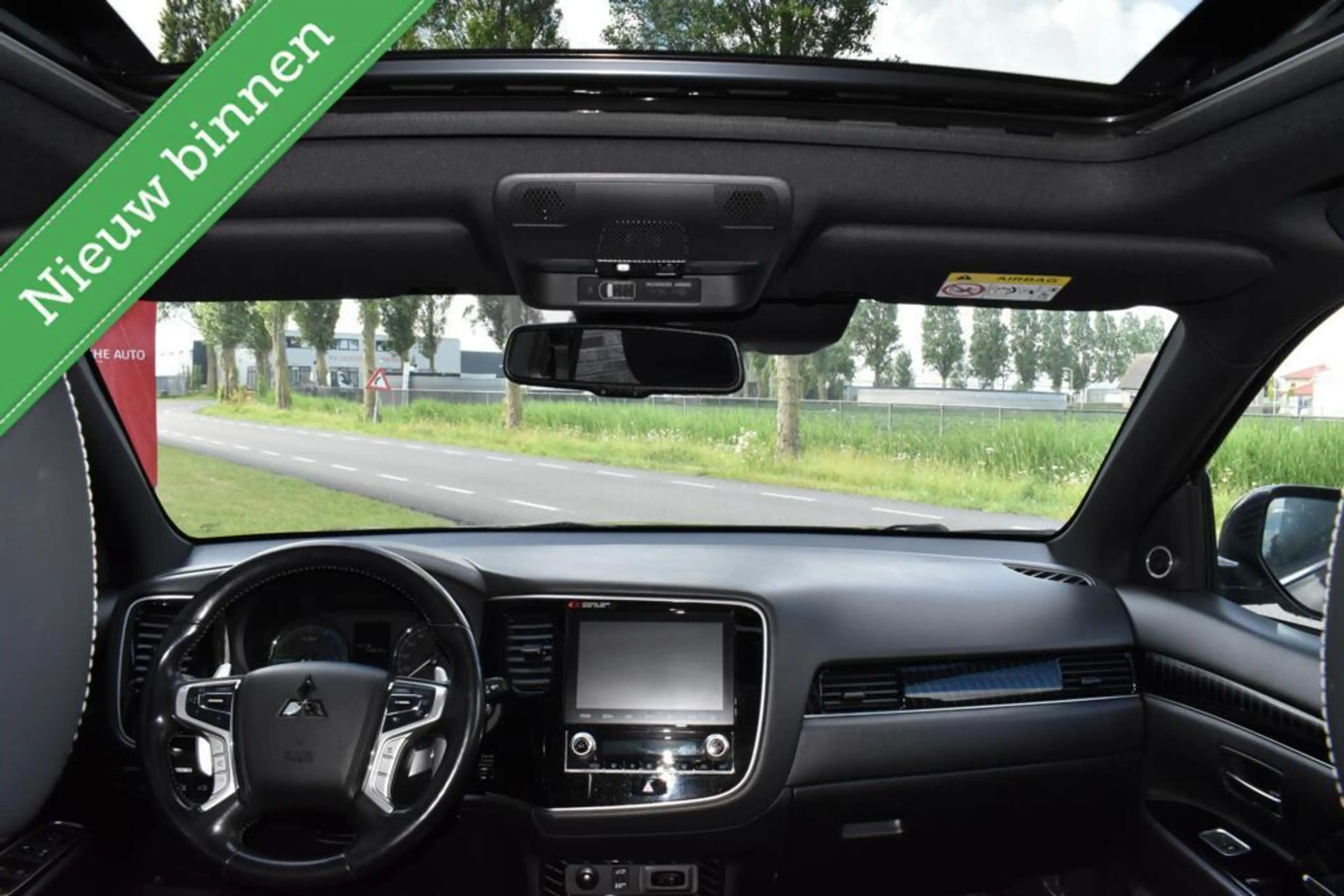 Mitsubishi Outlander 2.4 PHEV Diamand Edition LEDER VOL! 360º/PANORAMAD — photo 6