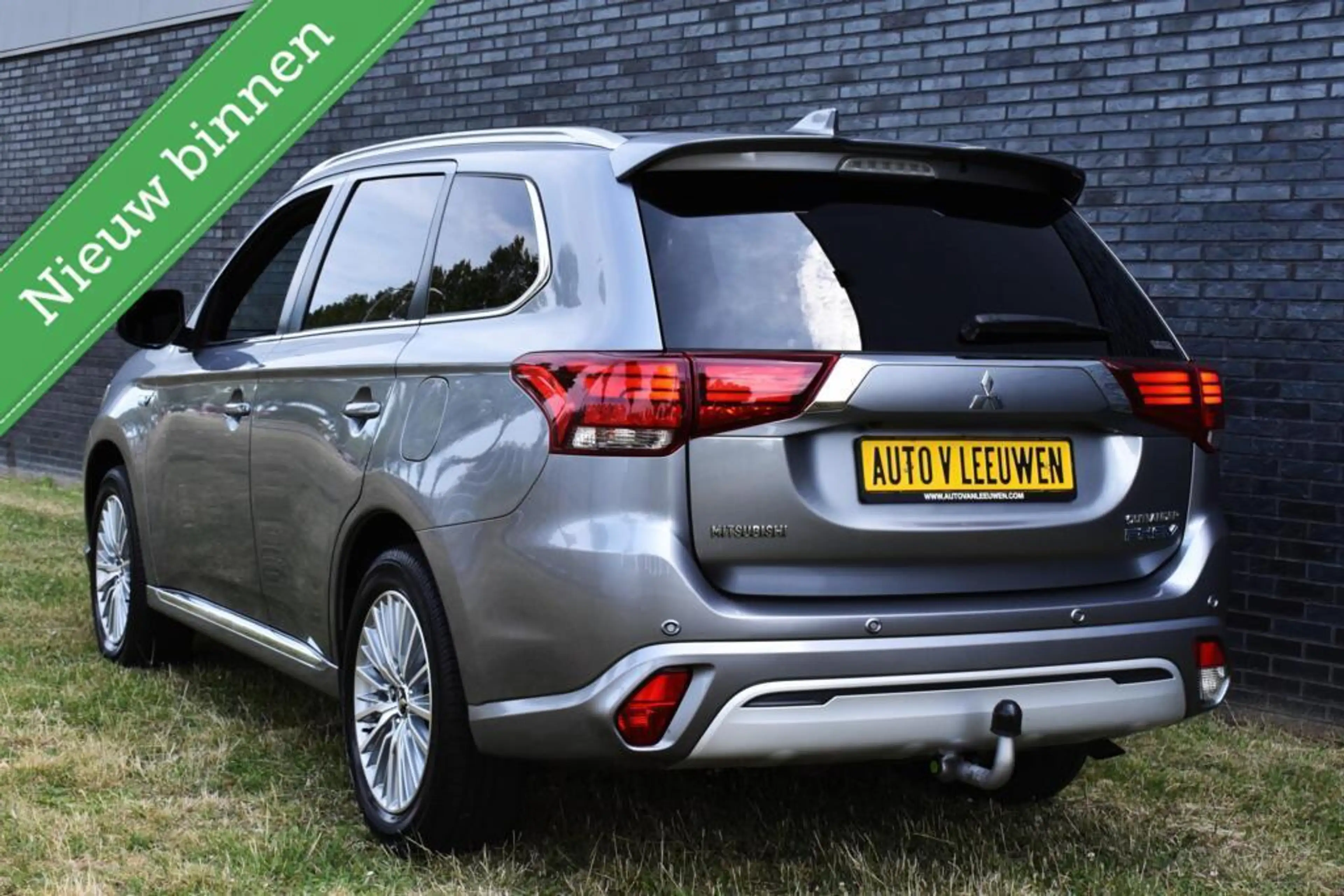 Mitsubishi Outlander 2.4 PHEV Diamand Edition LEDER VOL! 360º/PANORAMAD — photo 2