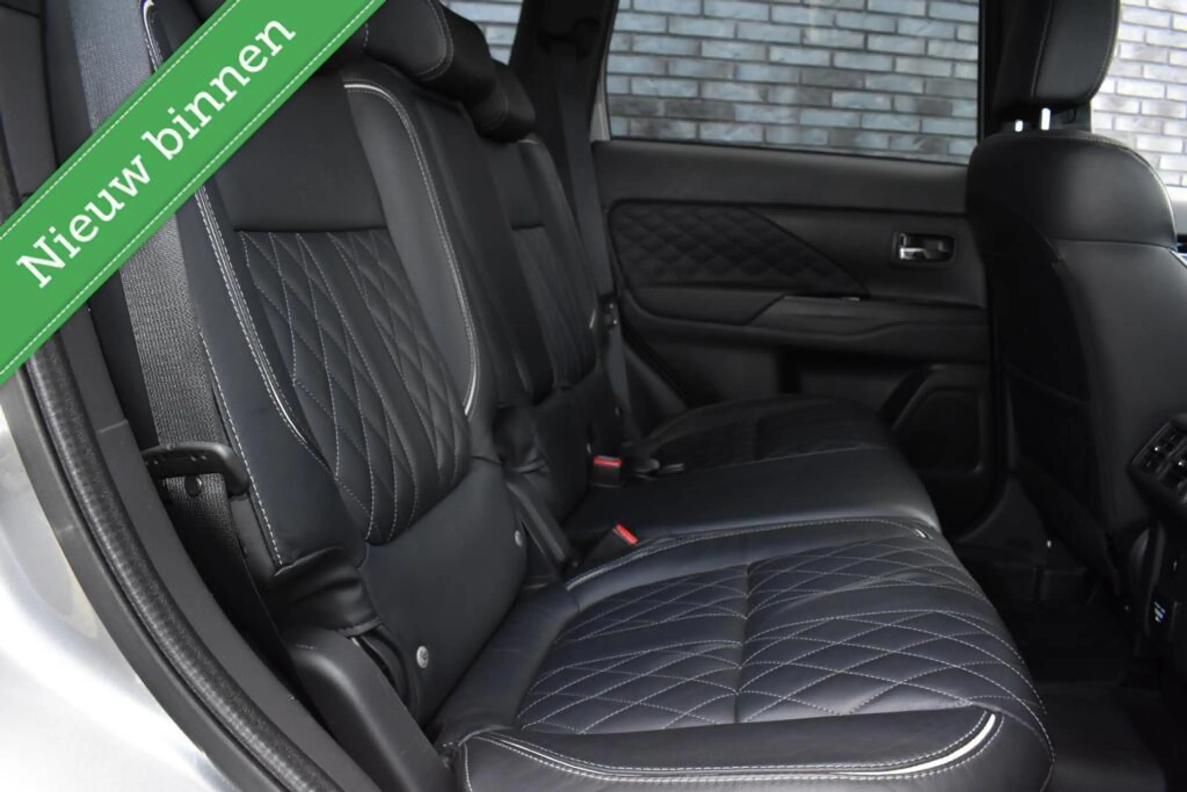 Mitsubishi Outlander 2.4 PHEV Diamand Edition LEDER VOL! 360º/PANORAMAD — photo 39