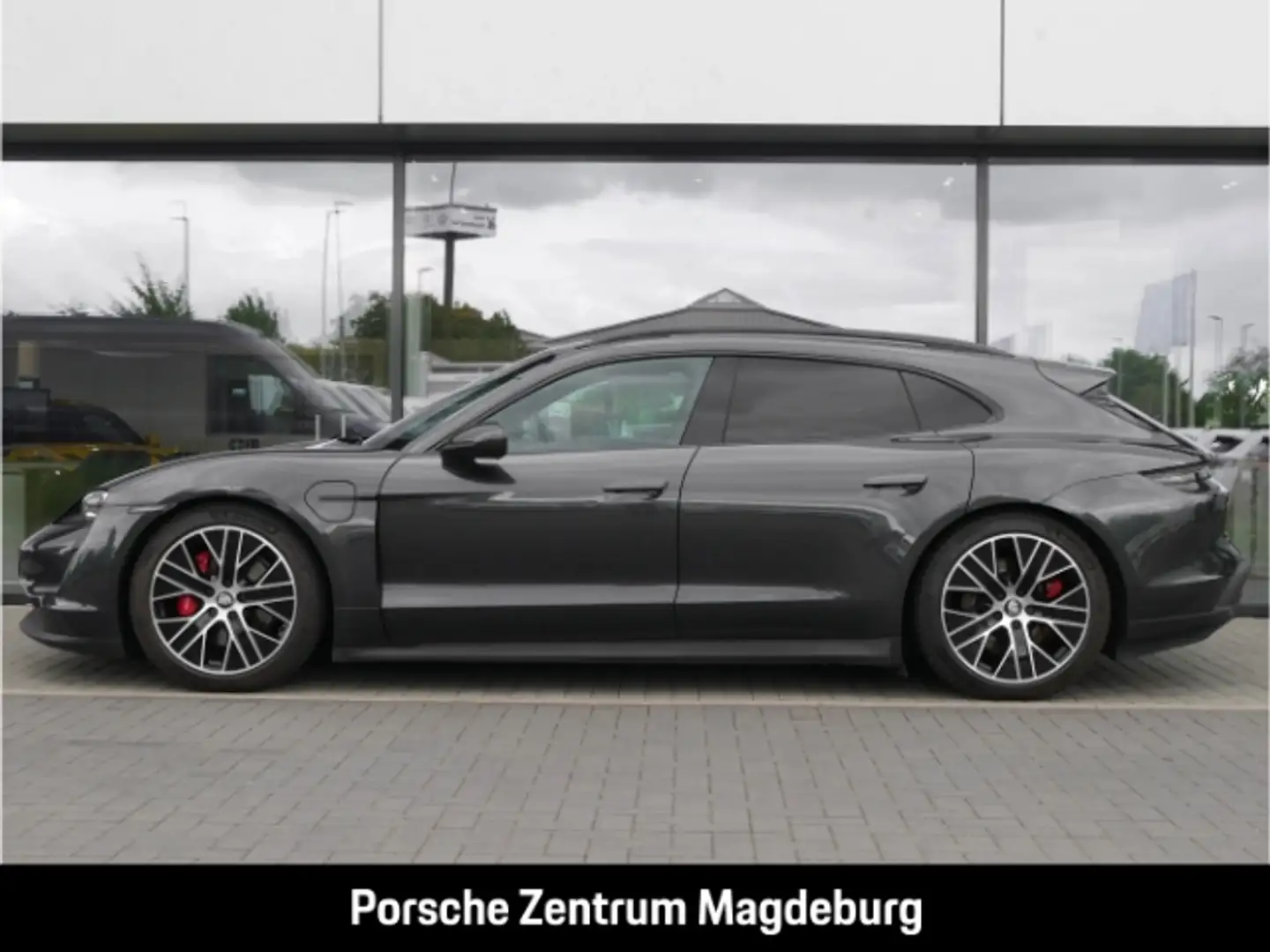 Porsche Taycan 4S Sport Turismo*BOSE*PANO*PASM*INNO* Grau - 2