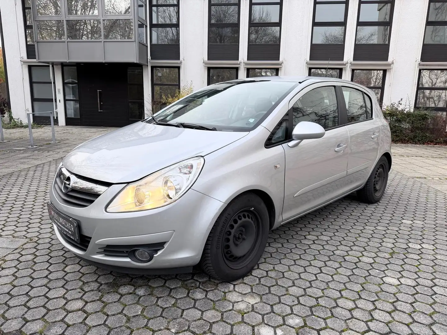 Opel Corsa D Cosmo*Voll Automatik*KLIMA*MFL*66kW* Silber - 2