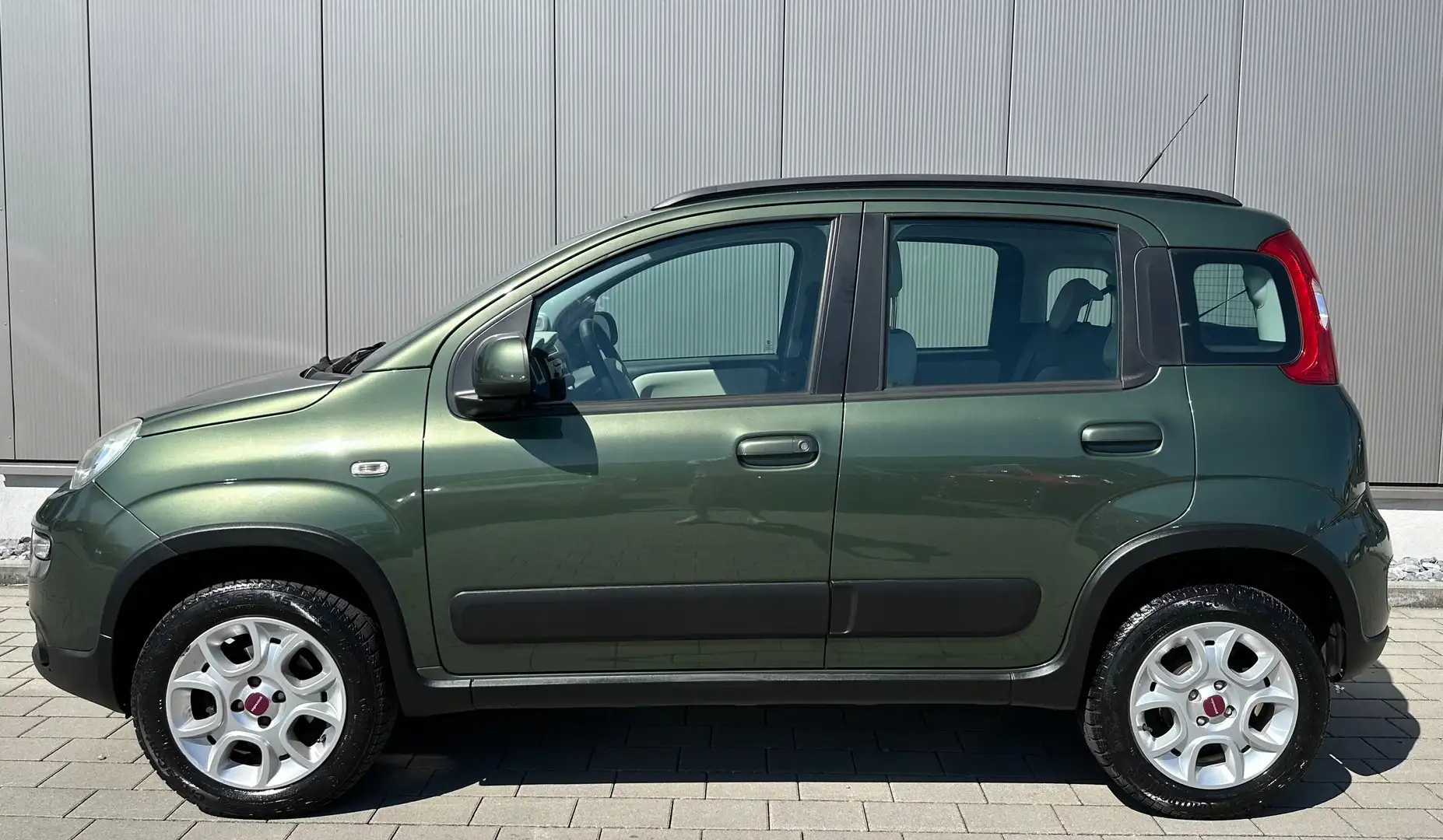 Fiat Panda Trekking/1.Hand/Scheckheftgepflegt/Klima/Teilleder Vert - 2