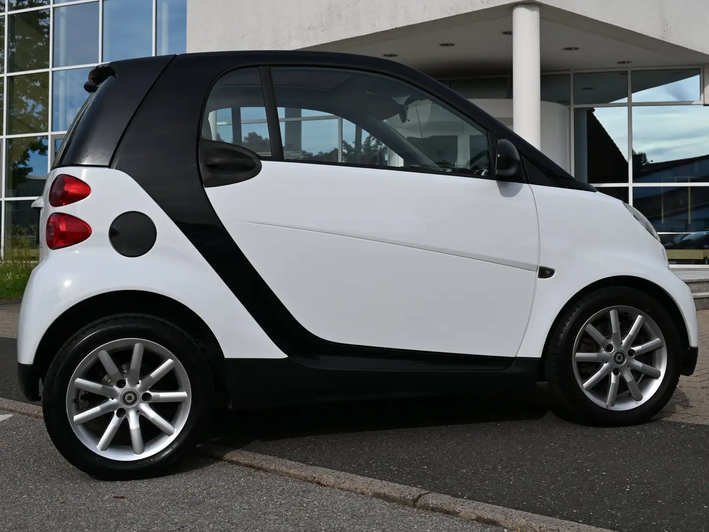 smart forTwo Artic Soleil Weiß - 2