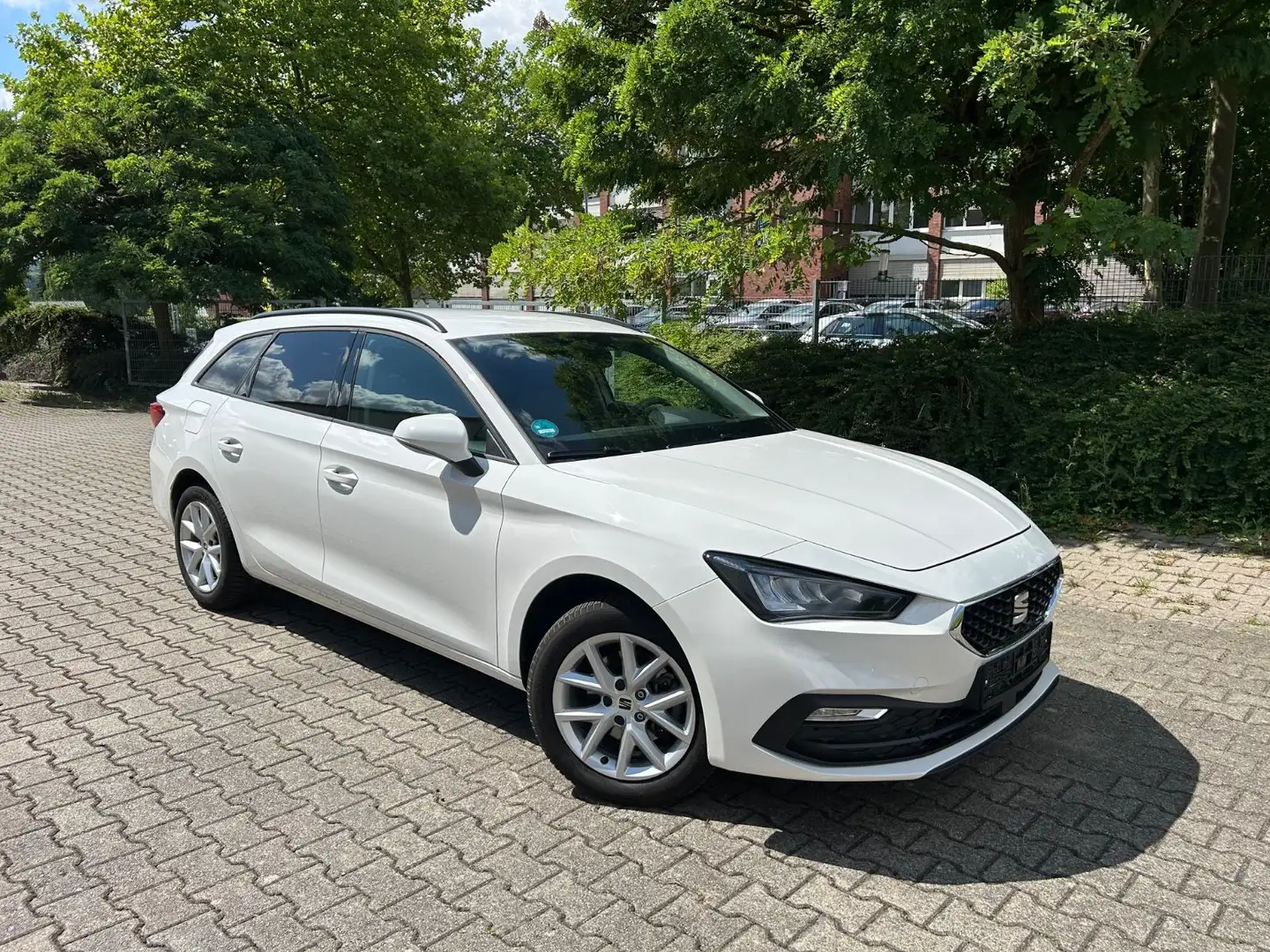 SEAT Leon Sportstourer 1.5 TSI DSG Style Bianco - 2