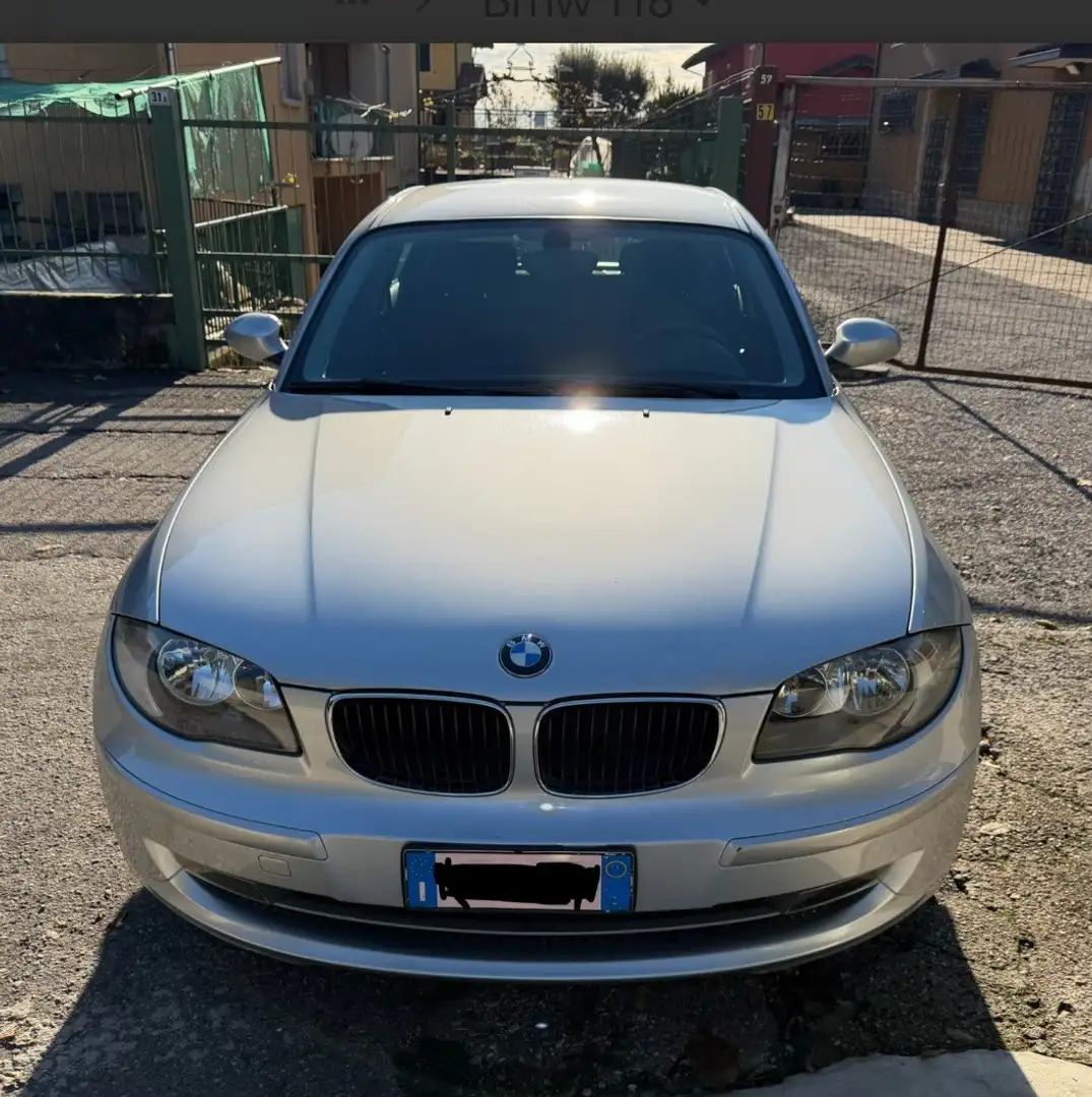 BMW 118 Attiva Grigio - 2