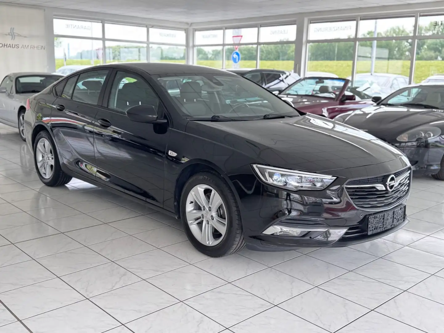 Opel Insignia B Grand Sport Business Edition+Navi+LED Noir - 1