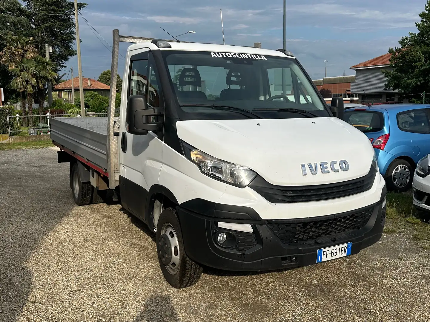 Iveco Daily Cassone fisso Bianco - 2