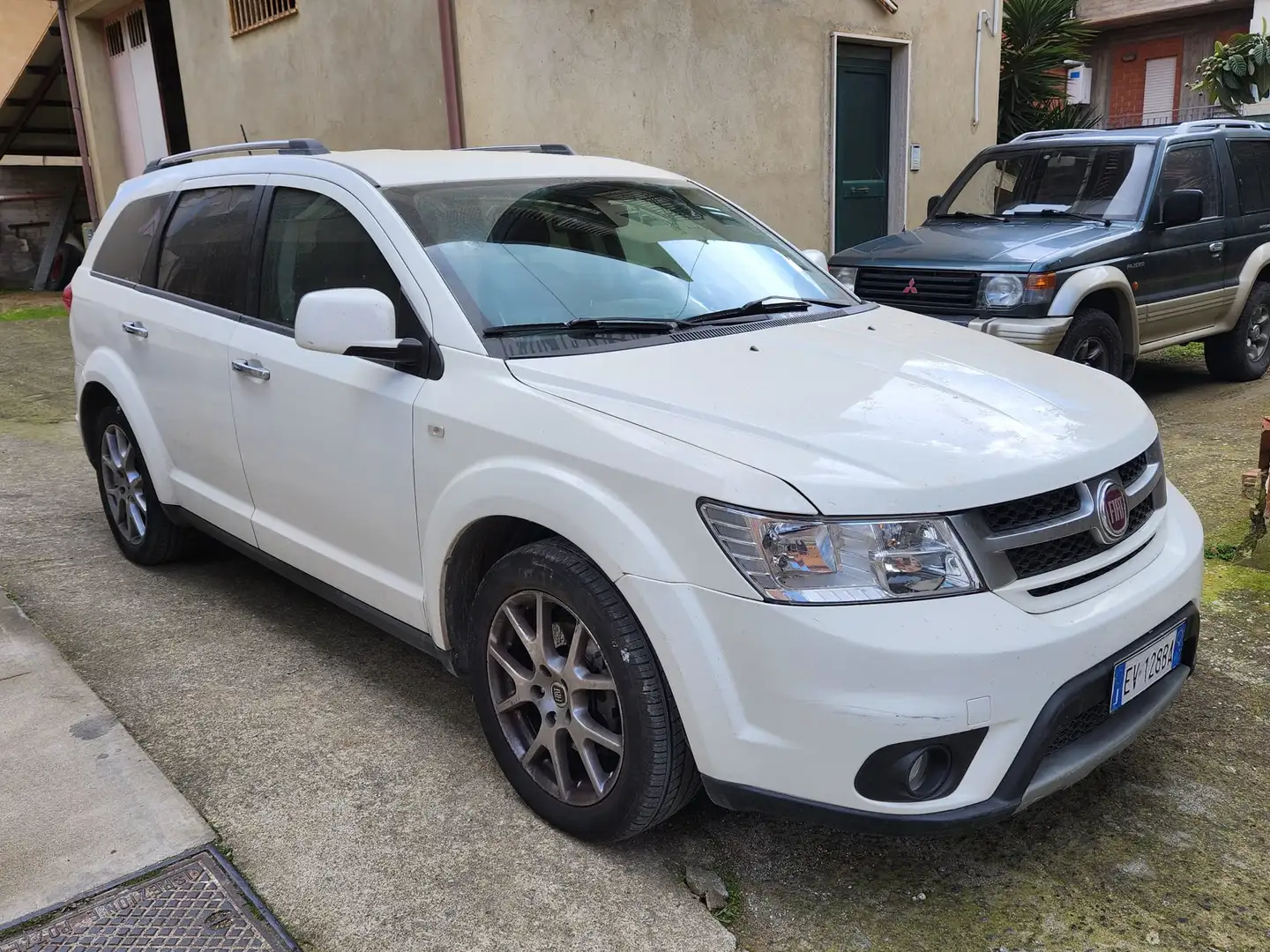 Fiat Freemont Freemont 2.0 mjt 16v Lounge 4x4 170cv auto E5+ Bianco - 1