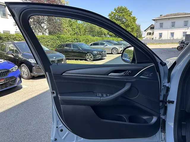 BMW X4 xDrive20i M-Paket Aut. / AHK / Pano / Head Up /... Ansicht 28