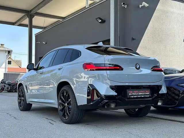 BMW X4 xDrive20i M-Paket Aut. / AHK / Pano / Head Up /... Ansicht 7