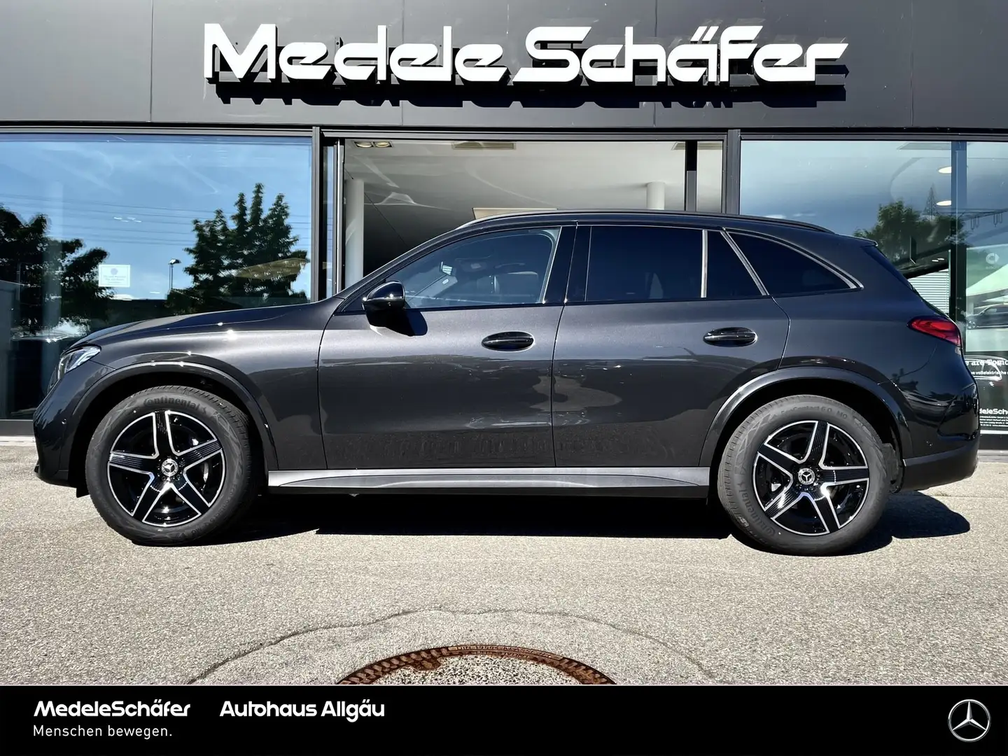 Mercedes-Benz GLC 200 GLC 200 d 4M AMG Night Advanced+ Distr AHK Pano Grau - 2