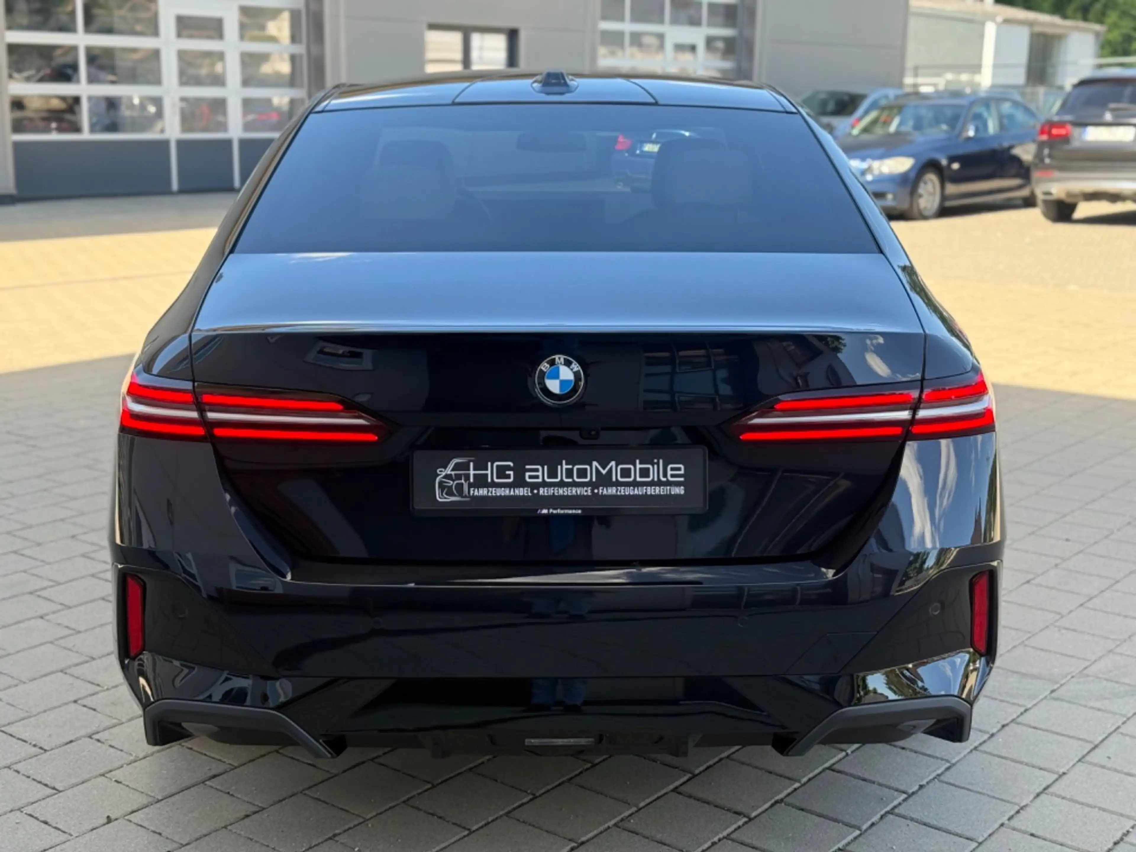 BMW 520 G60 5 Limousine 520 d xDrive M Sport H&K/360 — photo 4