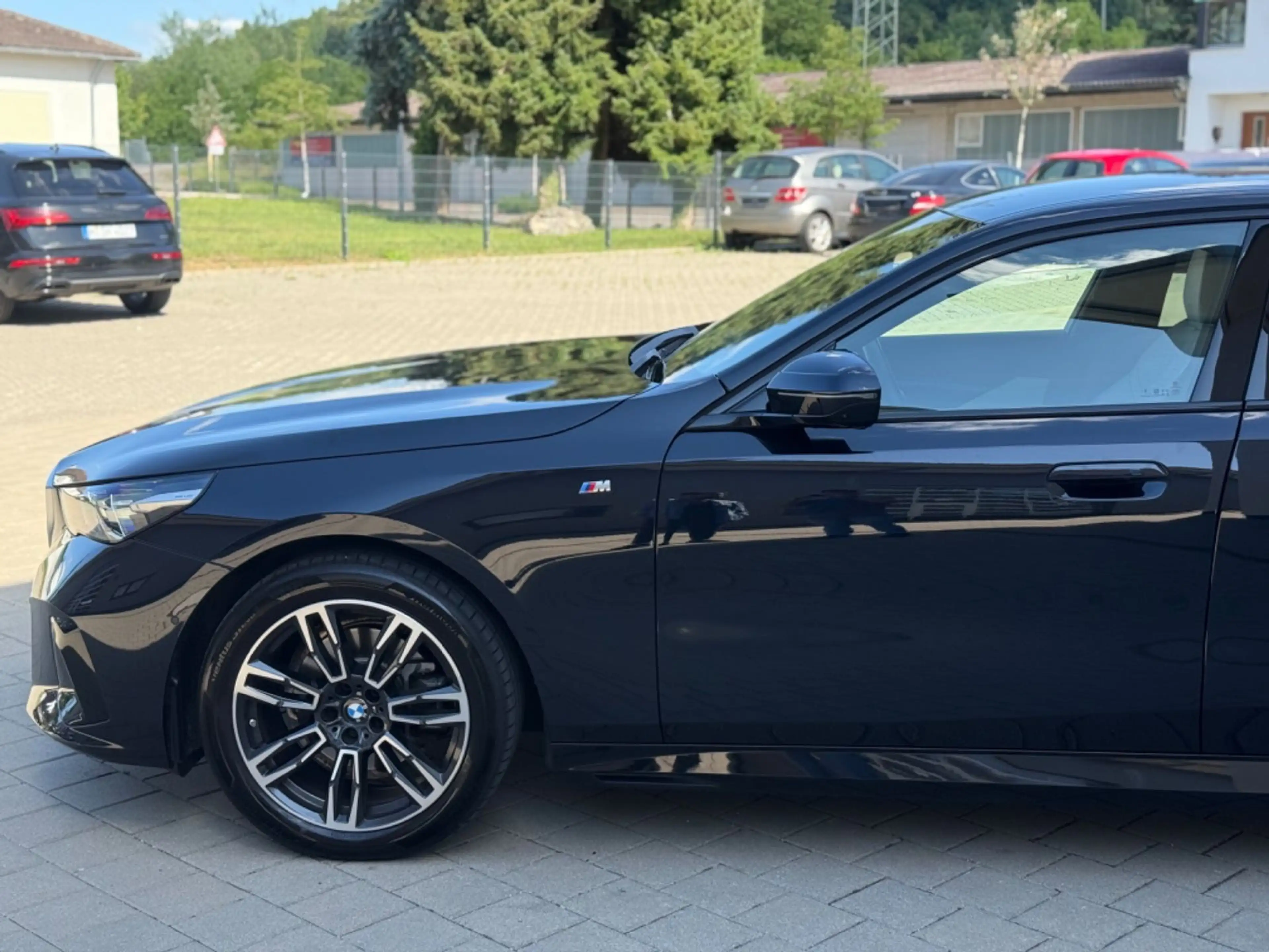 BMW 520 G60 5 Limousine 520 d xDrive M Sport H&K/360 — photo 12