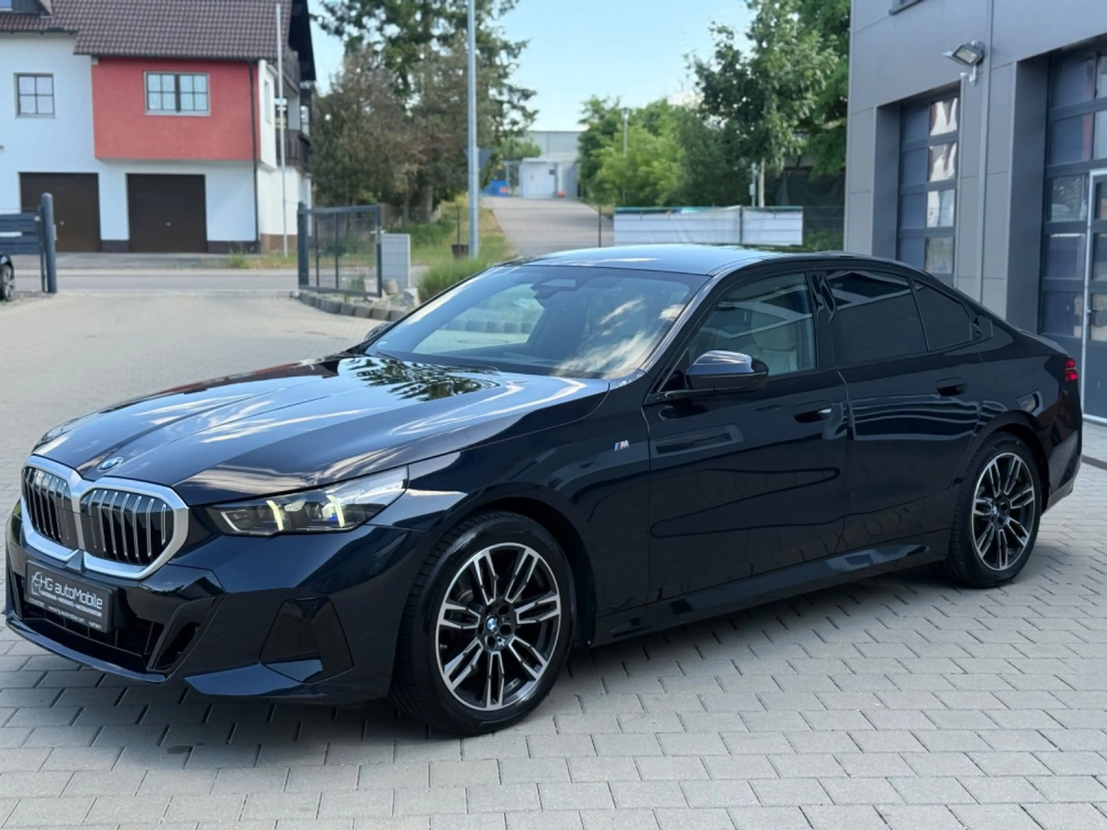 BMW 520 G60 5 Limousine 520 d xDrive M Sport H&K/360