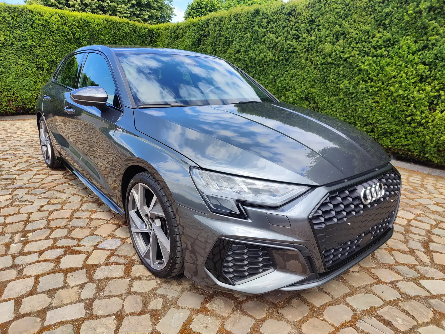 Audi A3 Sportback 35 TFSI S line tronic Gris - 1