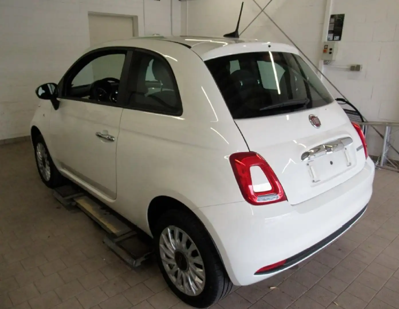 Fiat 500 1.0 GSE Last Edition Klima & Sound Weiß - 2