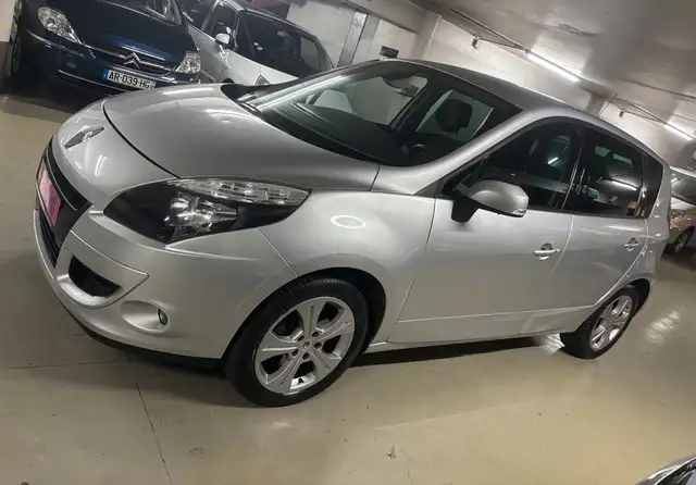 Renault Scenic view 2