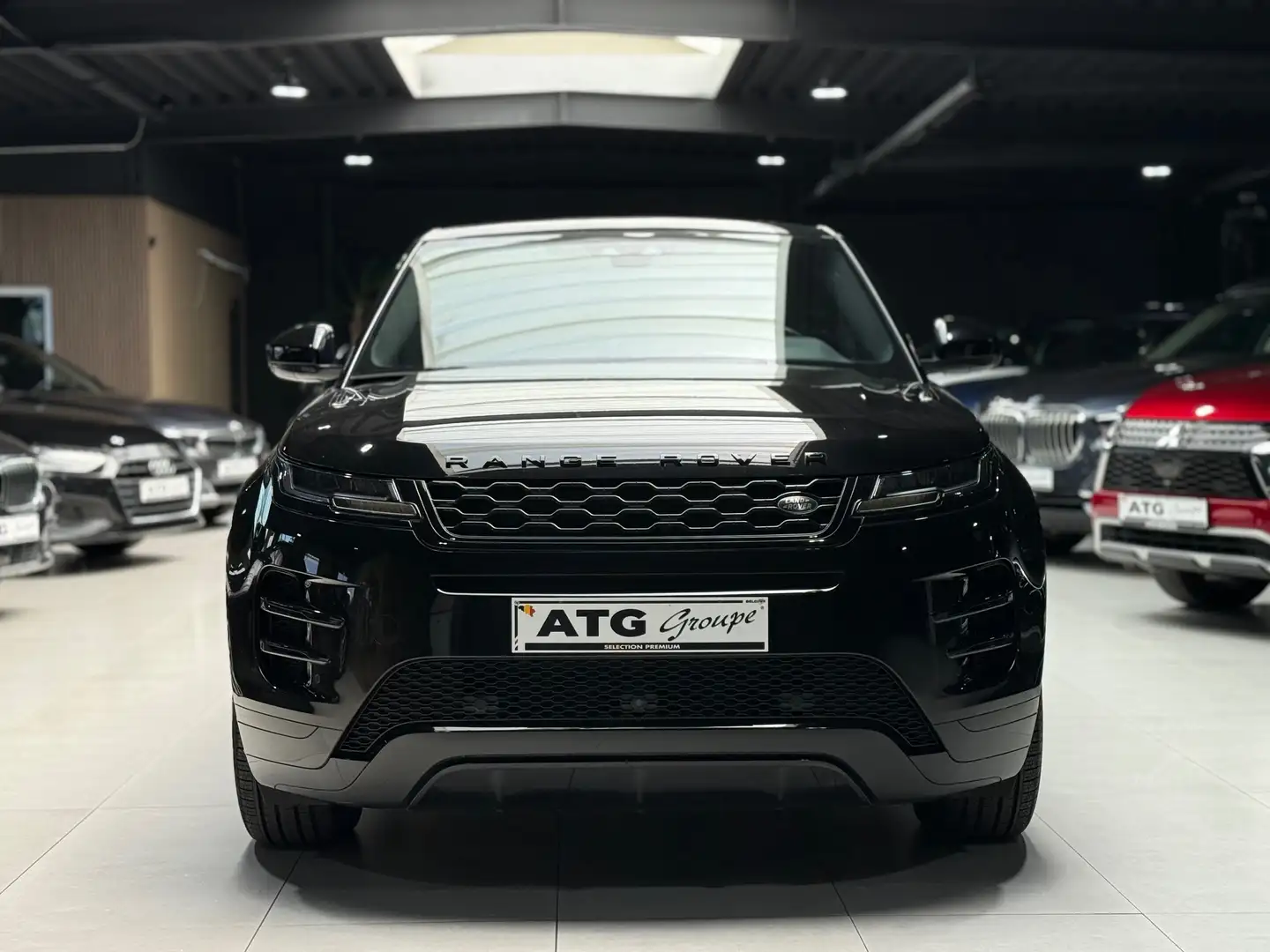 Land Rover Range Rover Evoque 2.0 D150 FACE LIFT GPS XENON CAMERA Zwart - 2