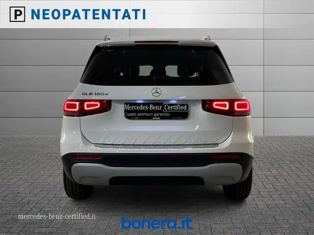 Mercedes-Benz GLB view 5