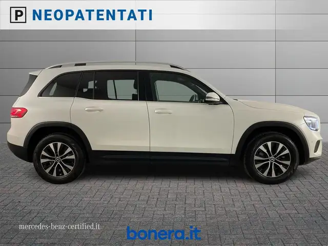 Mercedes-Benz GLB view 6