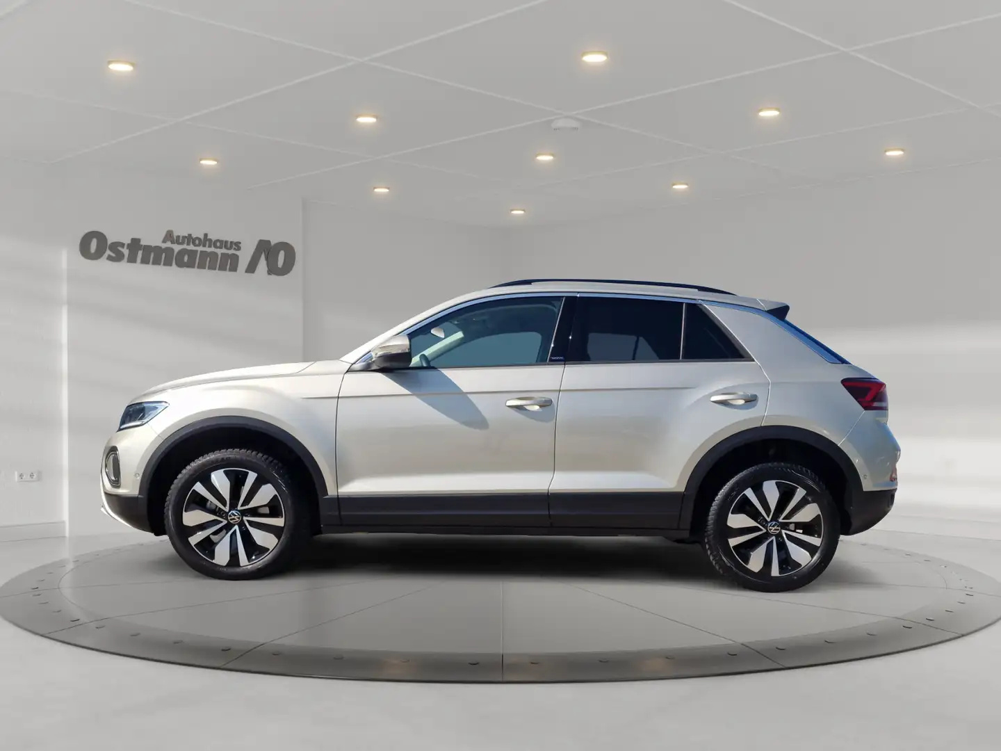 Volkswagen T-Roc 1.5 TSI Move FLA ParkAss. LED 2xKlima ACC Zilver - 2