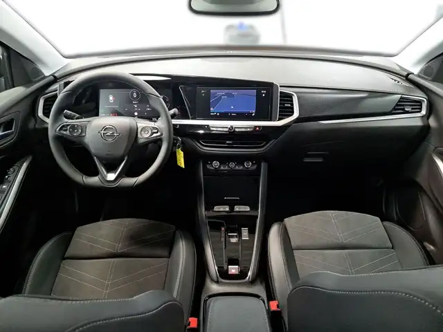 Opel Grandland view 11